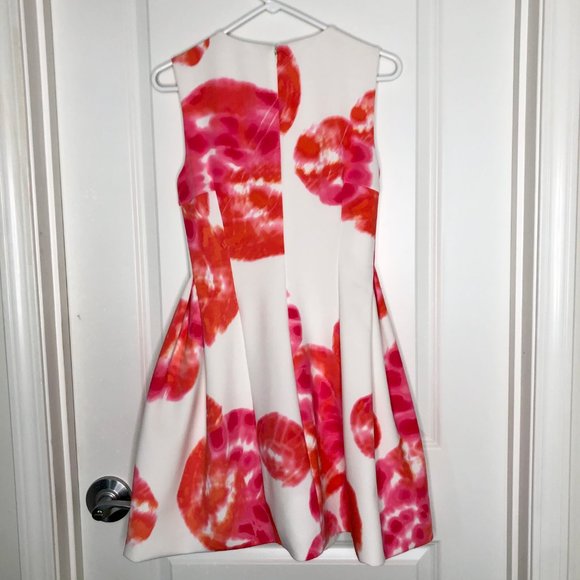 Calvin Klein Scuba Floral Dress Size: 4 - Picture 4 of 6